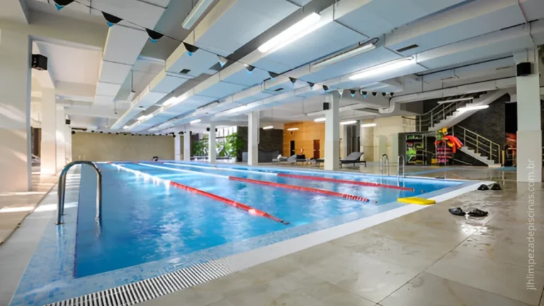 manutenção de piscina de clube e academia