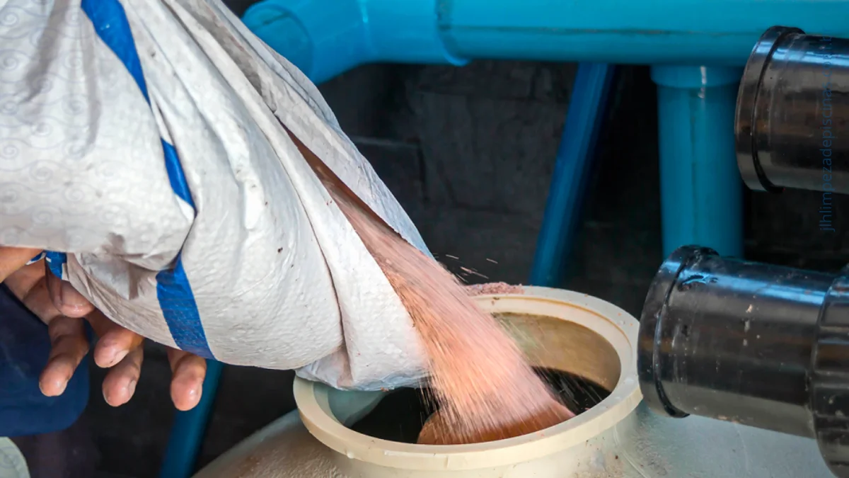 por que trocar a areia do filtro da piscina rio de janeiro