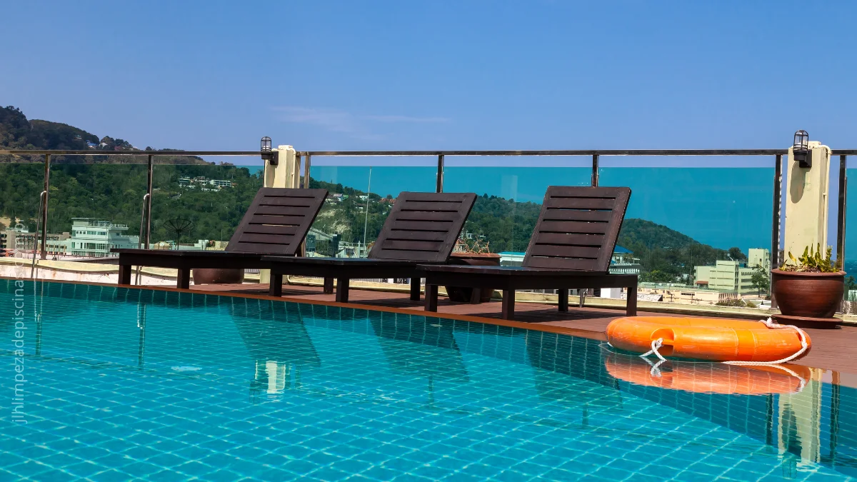 Manutenção de piscinas em coberturas no Rio de Janeiro